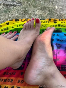 What do you like most soles or toes