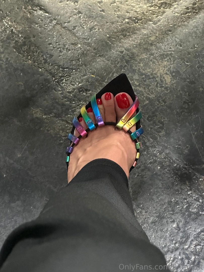 Red toes part 19 