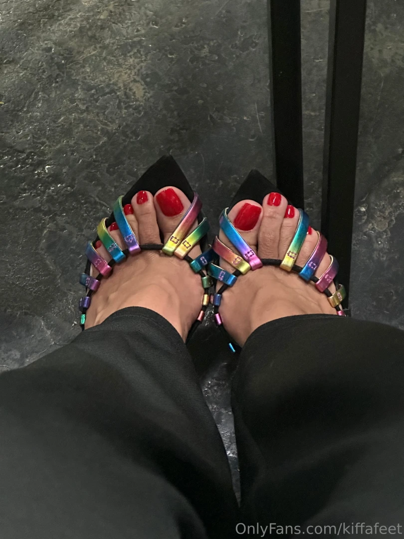 Red toes part 20 
