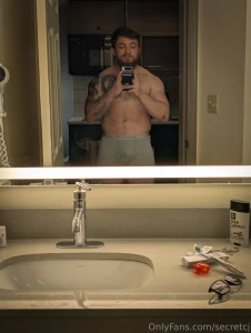 I m in pennsylvania this week for work and been so lonely in my hotel