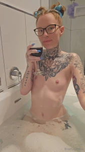 My bath pics from tonight nice and soapy part 1