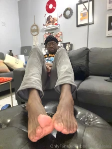 Worship my feet now part 1