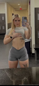 Can t hide how fat the is