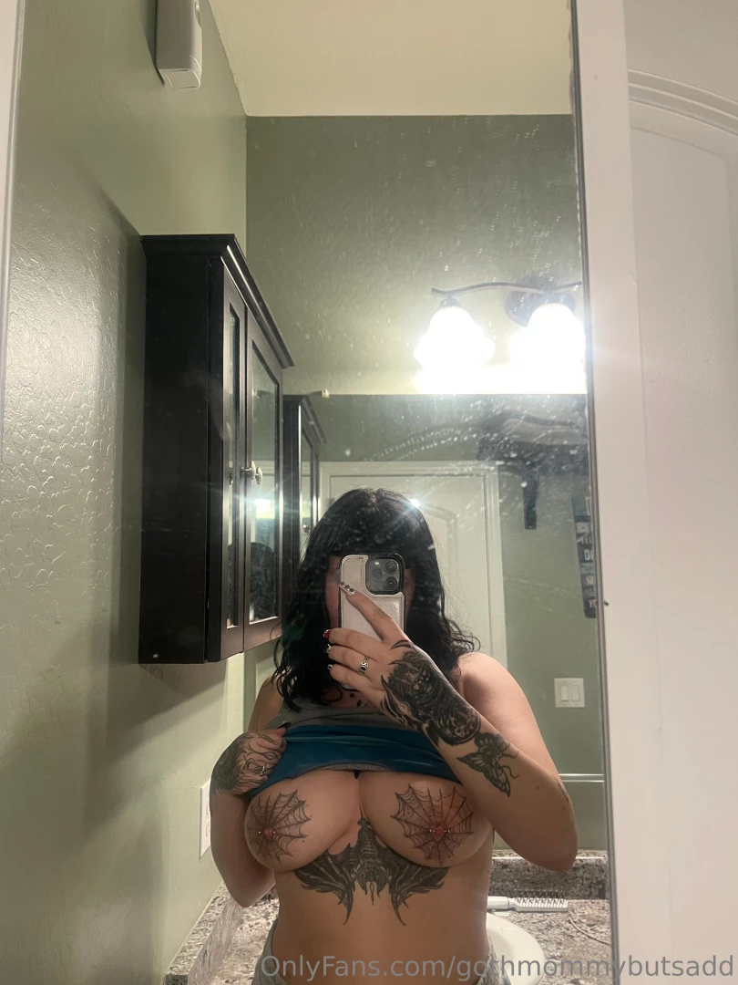 Took this at my best friends house without her knowing lol 