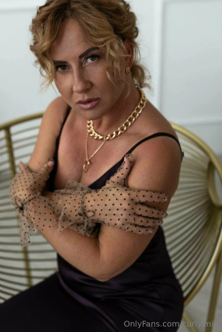 The seductive attraction in her eyes is just the beginning of the 