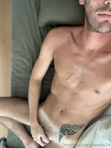 Here i am back here s a mini video of me so you can see who i am and