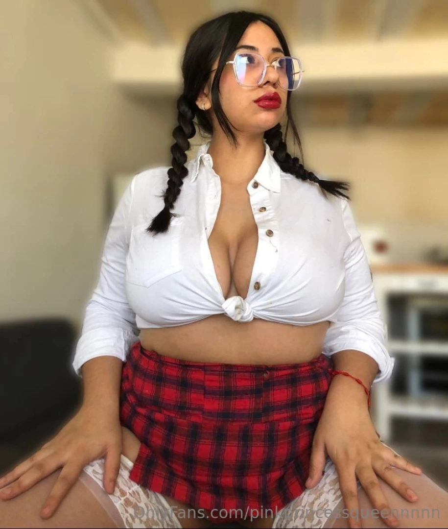 I m micmez and i ll be your hot latina my wet and tight pussy is part 1 