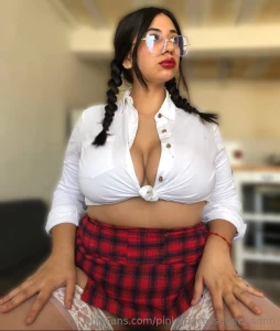 I m micmez and i ll be your hot latina my wet and tight pussy is part 1