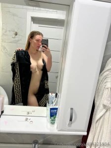 Honey i m getting in the shower now are you coming while i was waiting