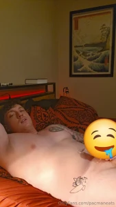 Make eye contact with me as i cum for you