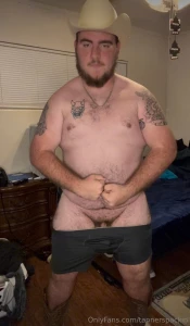 Who needs some of this big ol cowboy in their life