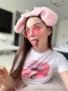 Pink is cute and fun and soft and everything but sometimes i feel like part 1