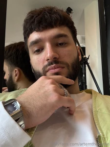 How do you like my hairstyle now