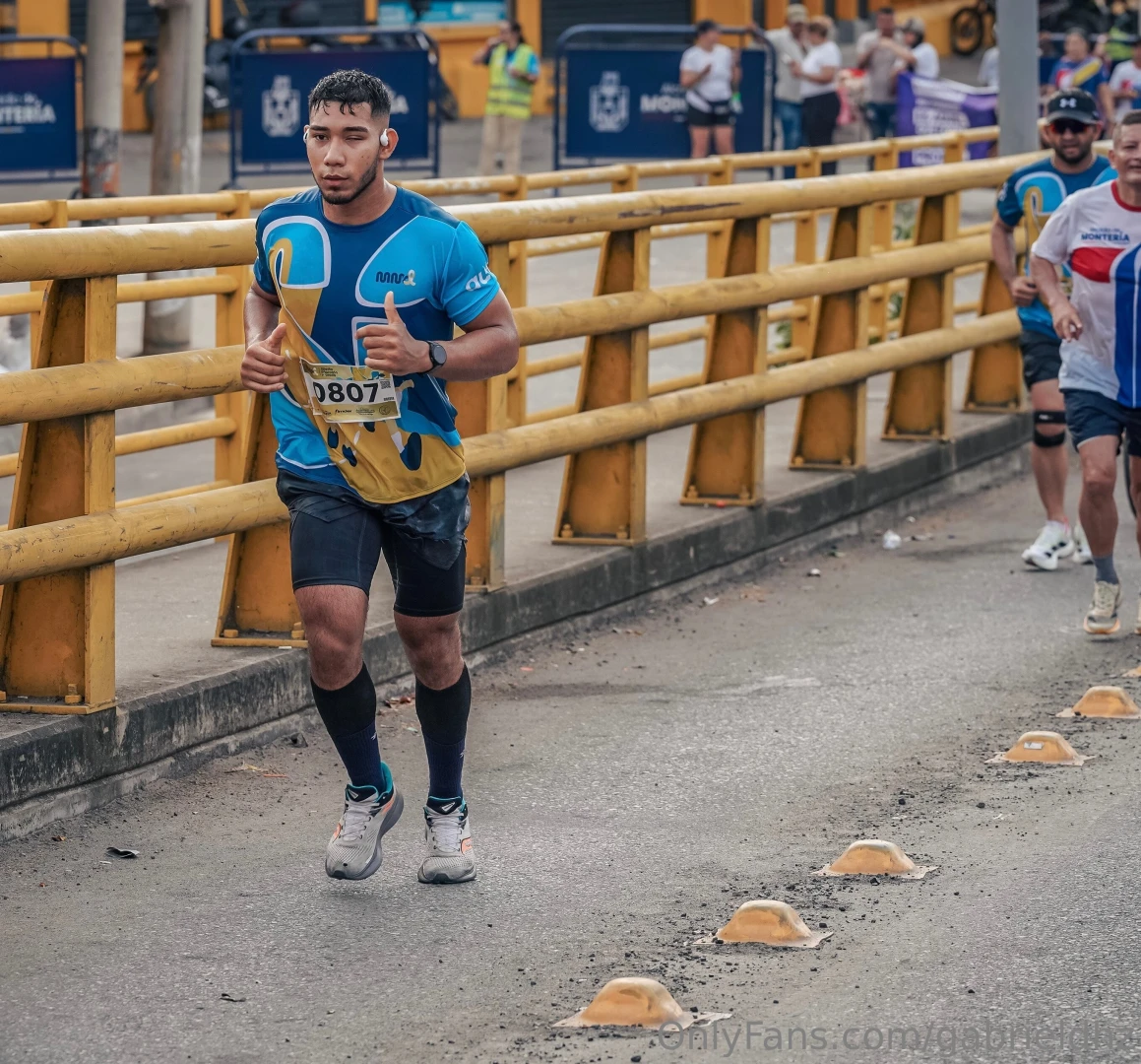 I ran my first 21 km but my shoes were damaged help me get to the 