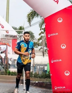 I ran my first 21 km but my shoes were damaged help me get to the part 3