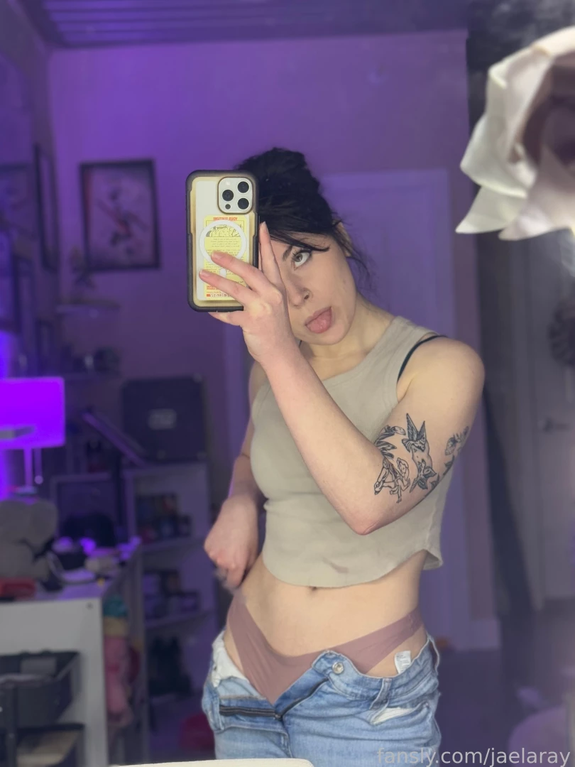 Gotta clean my dirty dirty mirror hope you re all having a good part 1 