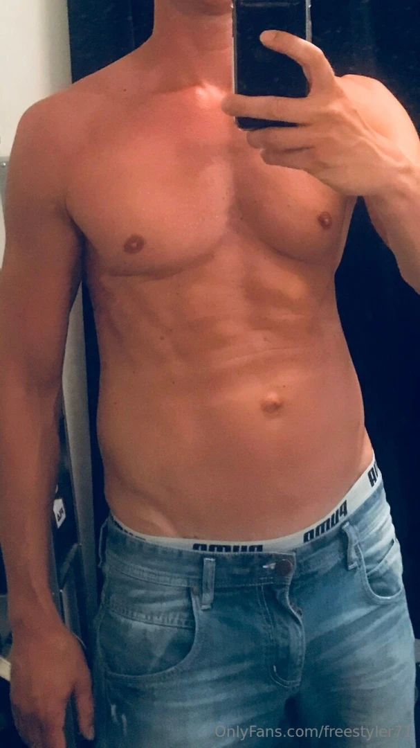 Wanna se more check out my videos and photos 