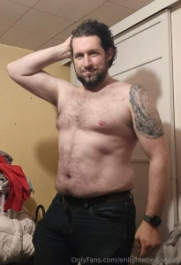 Oh hi there just doing some laundry my pants are next to go in sorry