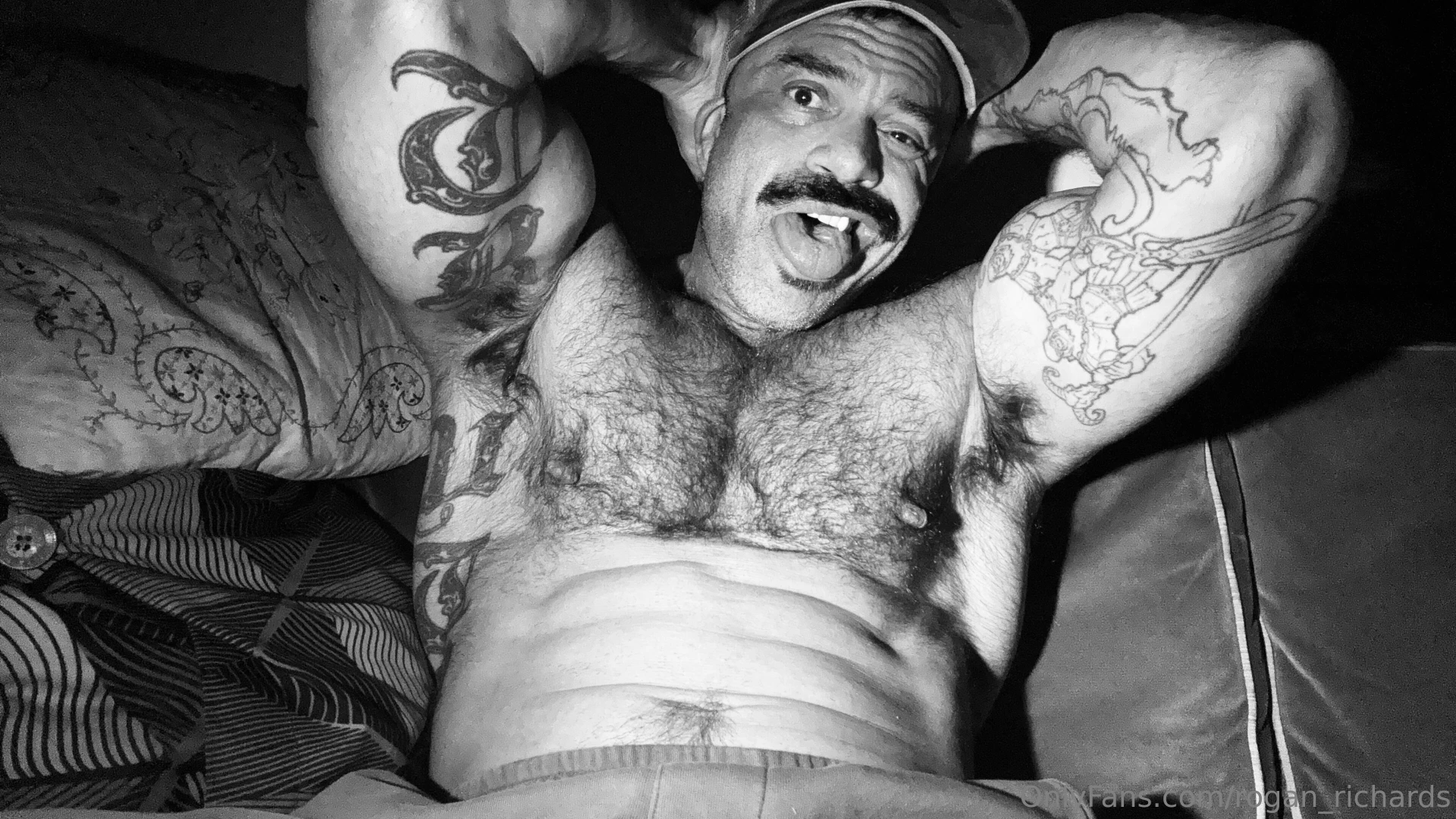 Like a king i sit back and you worship me part 1 