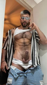 Feliz a o putetes les deseo lo mejor para el 2025 incluyendo muchas