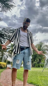 Feliz a o putetes les deseo lo mejor para el 2025 incluyendo muchas part 1