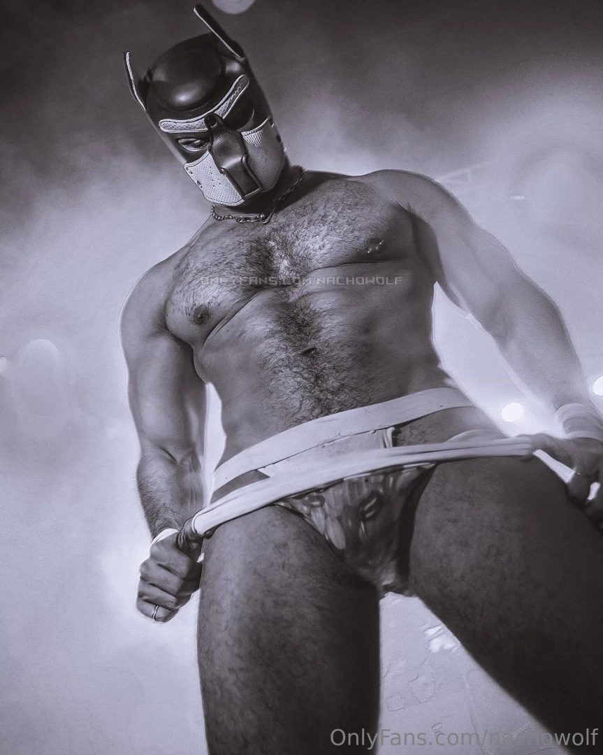 En el escenario con vos arrodillado en casa dandote mi pija jugosa - part 1 