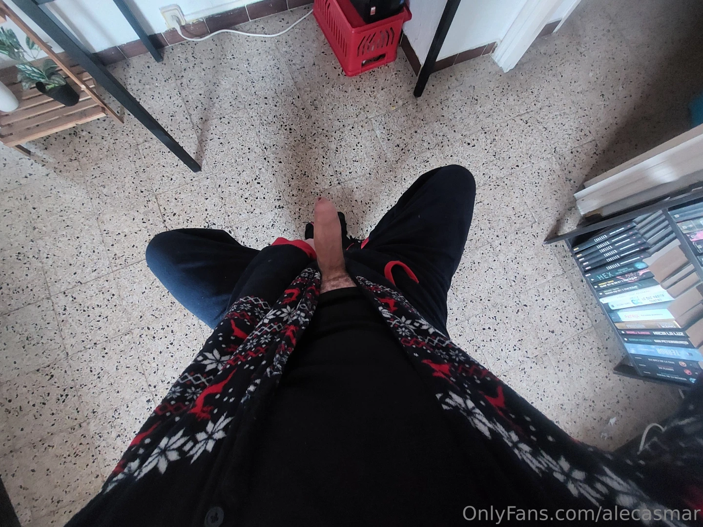 Today is a holiday in spain and people give gifts this is my gift to 