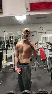 Alot of ppl wanted custom requests and i will do them just dont ask