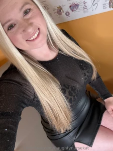 Almost live timeeeee