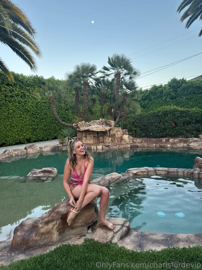 Just a horny little summer girly 