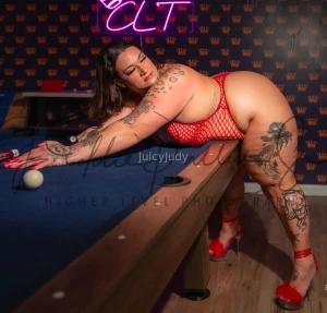 Let s shoot some pool can you make it into the hole