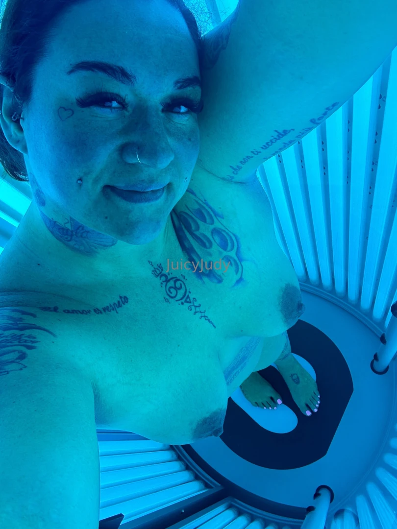 Tryna build my tan back giving you a preview of me in the stand up bed part 3 