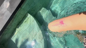 Na mainu u postuju nudes z bali sleva zachv li kon