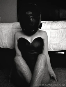 Wanna ride i d love to be your backpack and feel the vibration on my