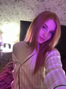 R d h r c z yyy v i b ee nd pl ful gl nc f l ng s ft nd m st r us t n