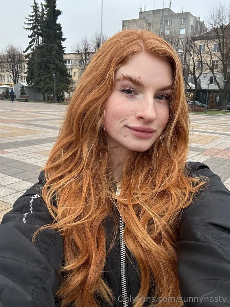 Ld d ys but f r ns d k s m w rm pl yful sm l s g d v b s wh s r d t sh 