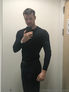 Would you take some photos with me in the changing room