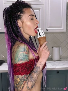 I love ice cream cones because my tongue always wants to get messy by part 1
