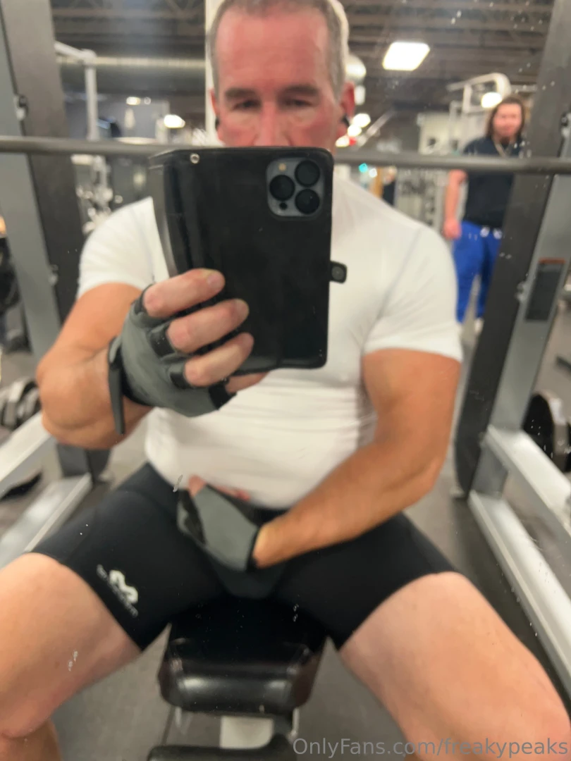 Hit some chest tonight part 2 