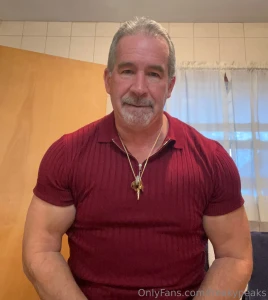 At home pump before heading out to dinner with friends