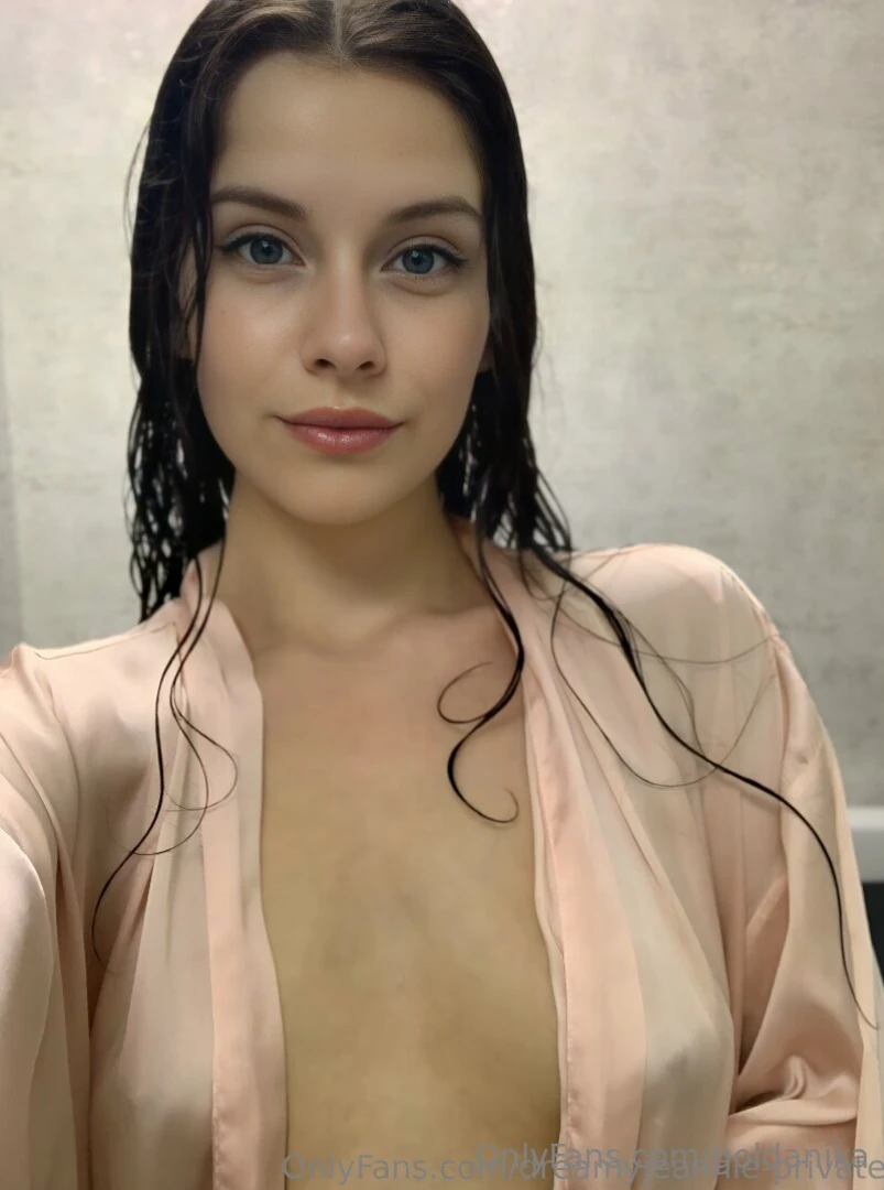 Free sub now ashley_shining_star this brunette ashley_shining_star is part 73 