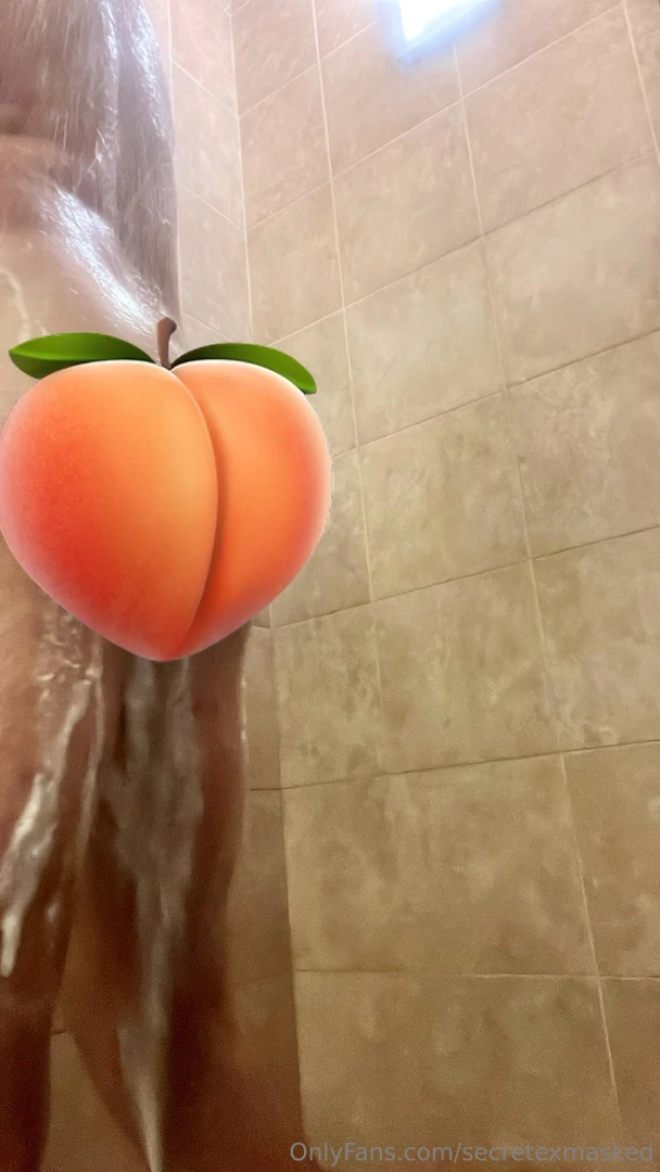 Since i keep getting asked for content here it is in the shower 