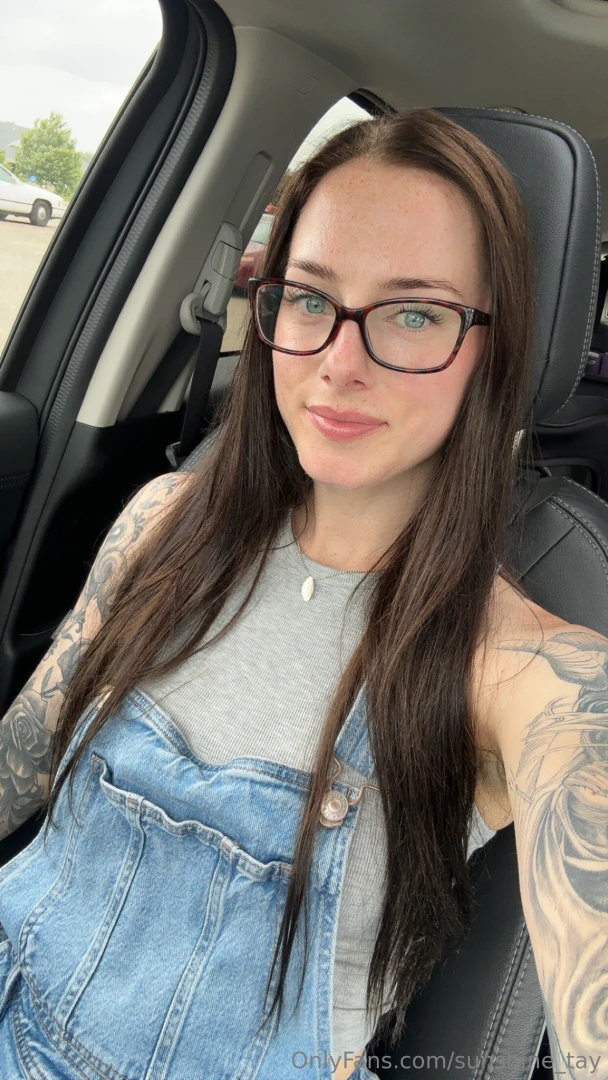 Should i go live tonight or film a solo dildo video 