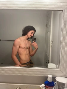 Been away for a while so long actually that my hair grew to my