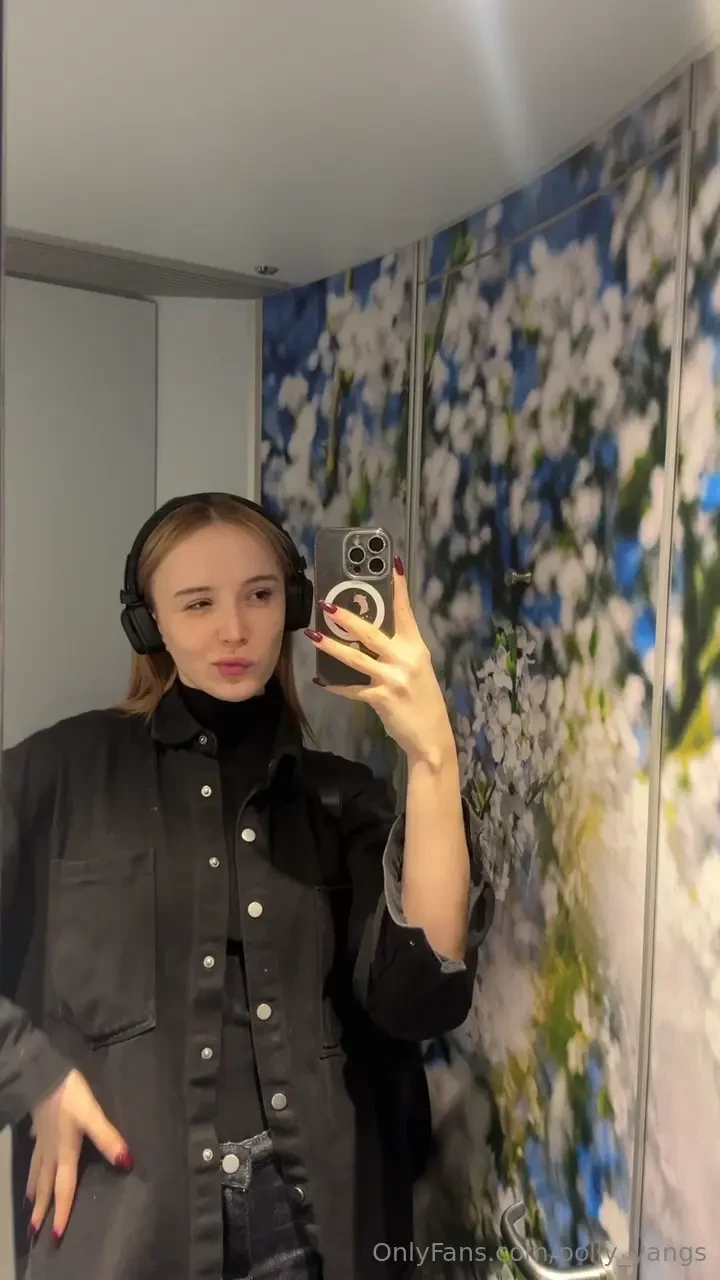 When happiness makes your heart sing you want everyone else to smile 