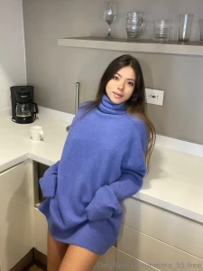 Be my midnight snack here emma_55