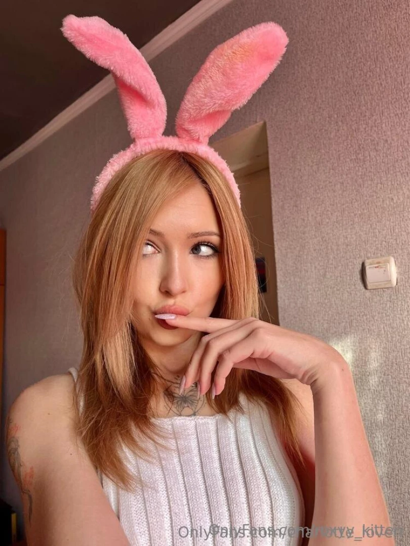 She is waiting for you charlotte_loverr join this hot baby for part 9 