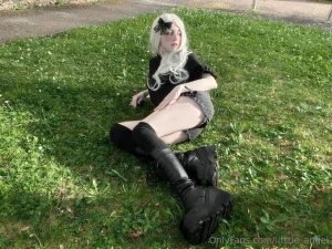 Laying in the grass dreaming sweet little things guess what i m