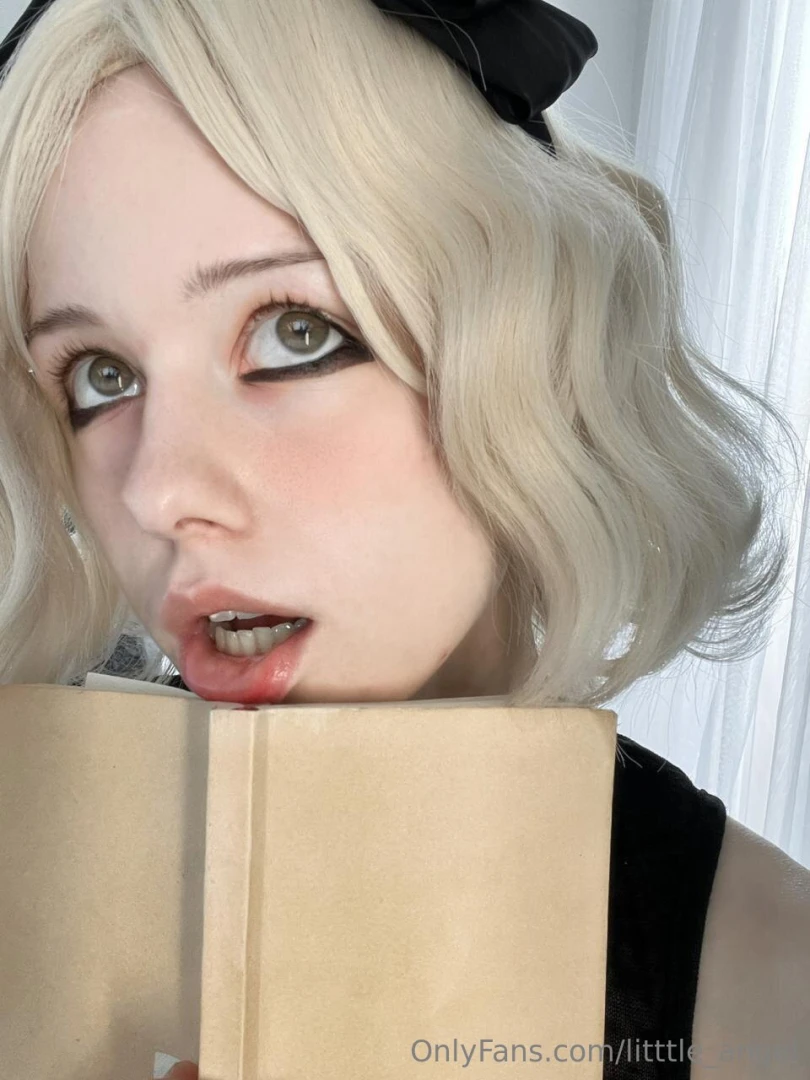 Dear diary going to bed in such a mysterious and very horny mood just 