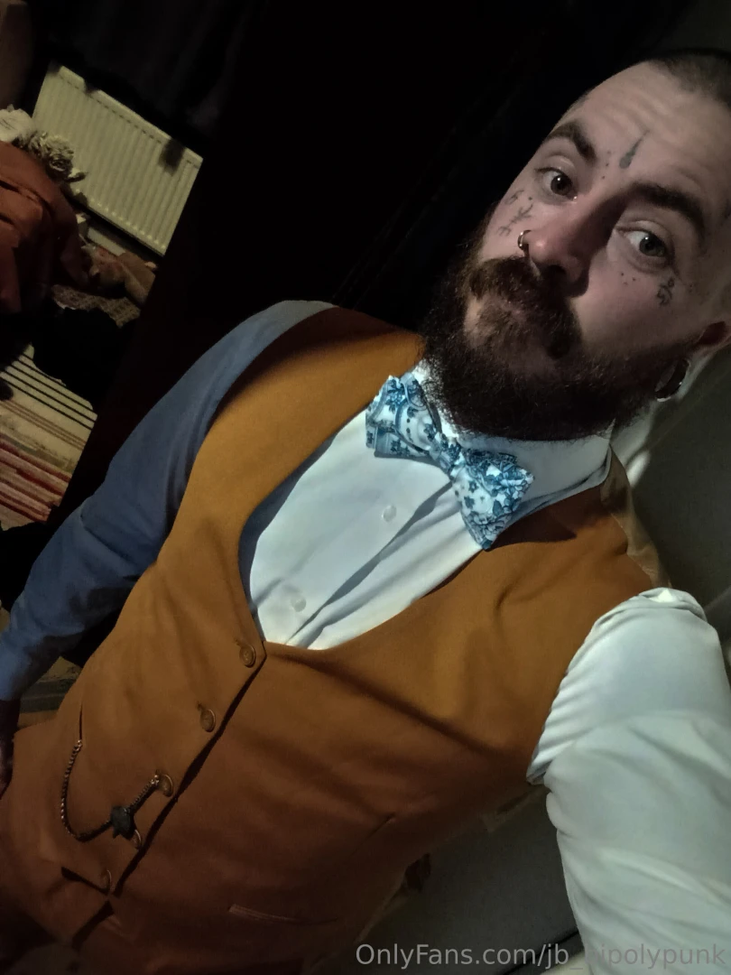 You see me without my clothes now you can see me on the opposite end 